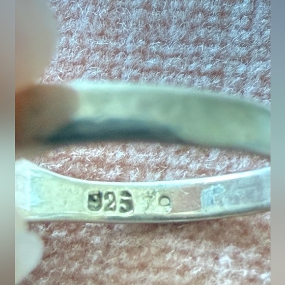 Sterling Silver Boho Ring w/ White Cabochon – Size 5.5 - Picture 4 of 6